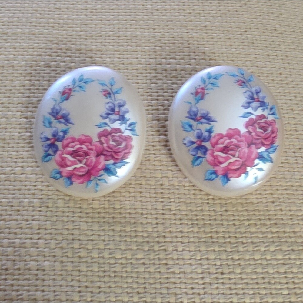 Vintage Large Beautiful In Full Bloom Butterfly Pierced Earrings